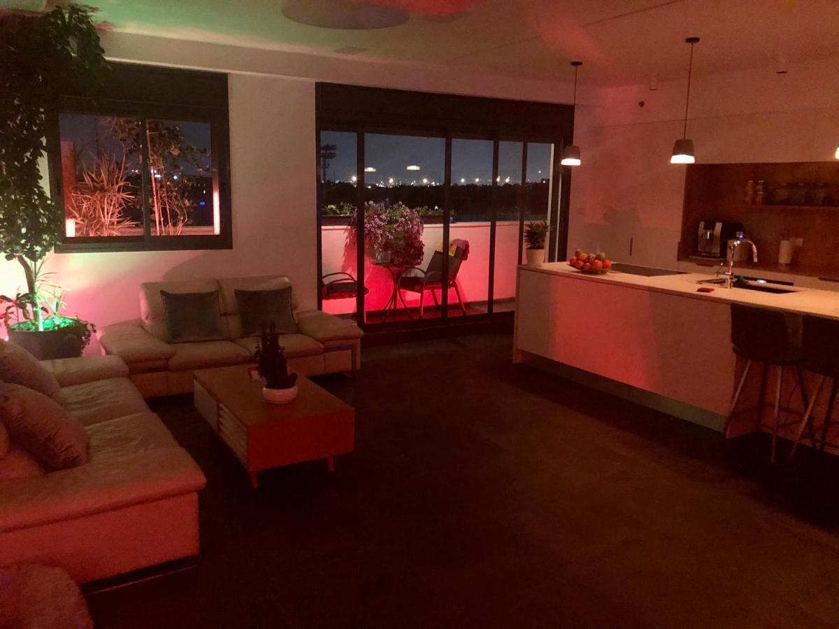 Suite And Room In A Breathtaking New Designed Penthouse In Se Tlv Tel Aviv Exterior foto